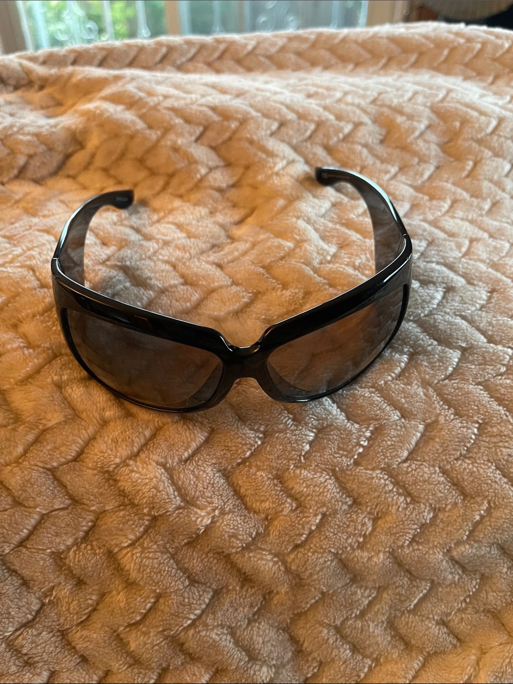 Gucci Black Oversized Shield Sunglasses
